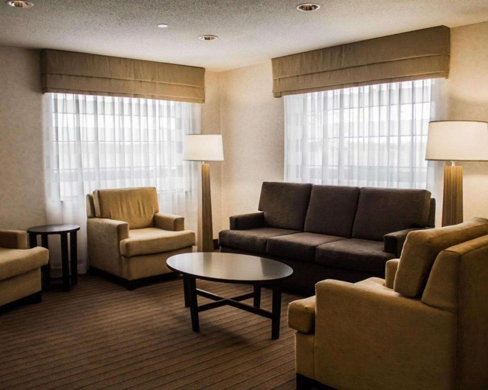 Sleep Inn Geistown Dış mekan fotoğraf